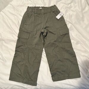 NWT Gap toddler boy's cargo pants- size XS (4-5) army green